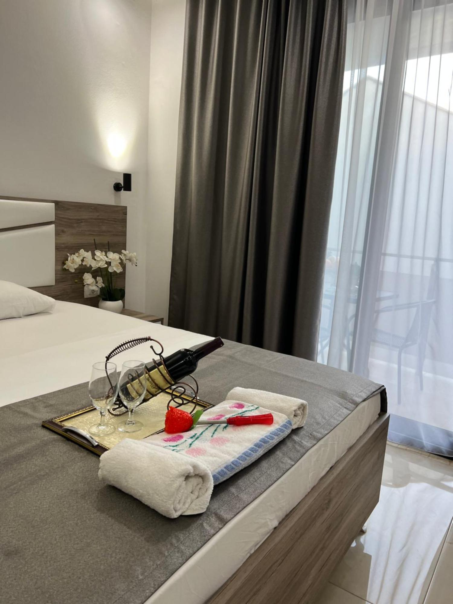 City Heart Apartments Ulcinj Bagian luar foto