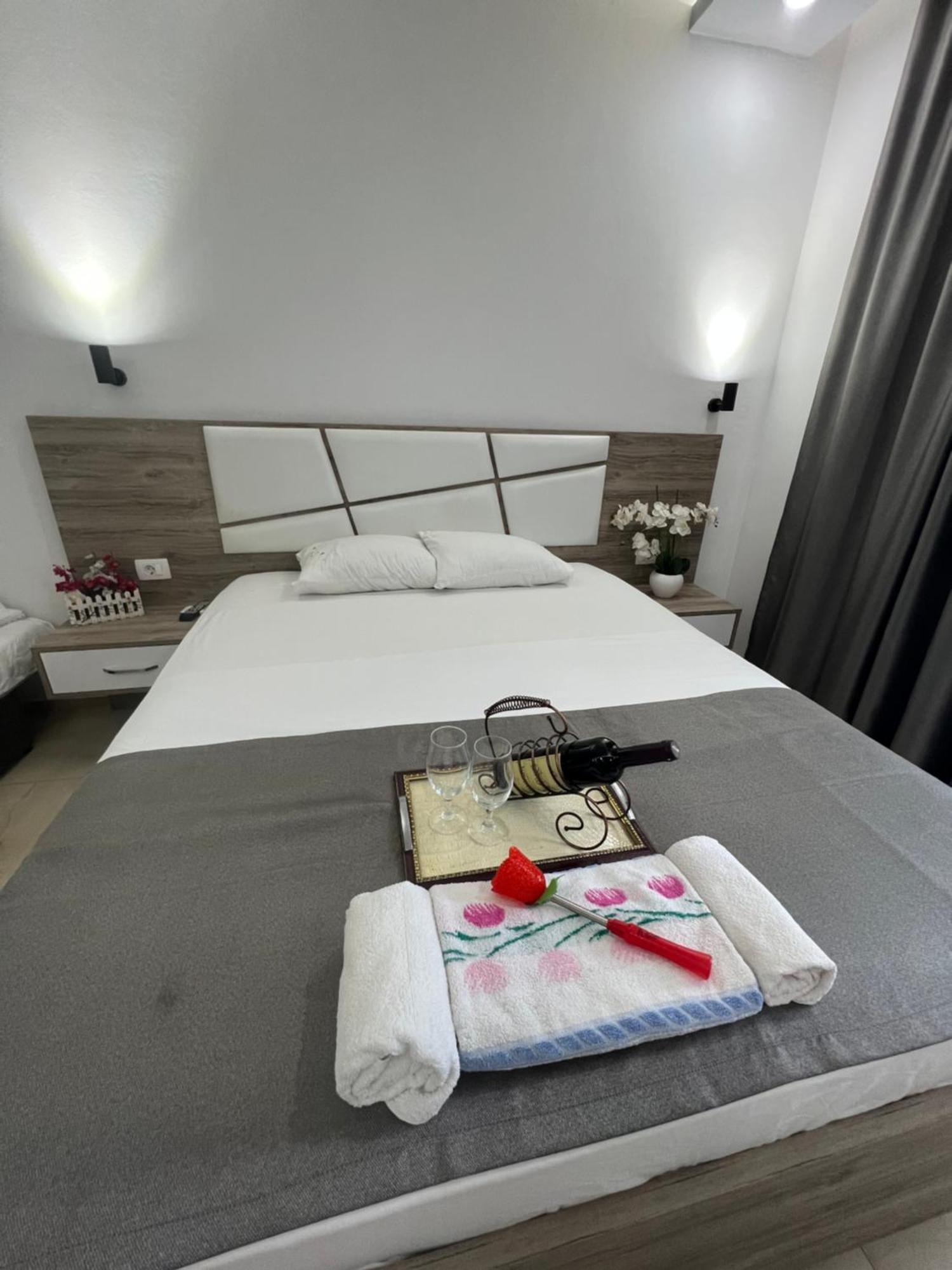 City Heart Apartments Ulcinj Bagian luar foto