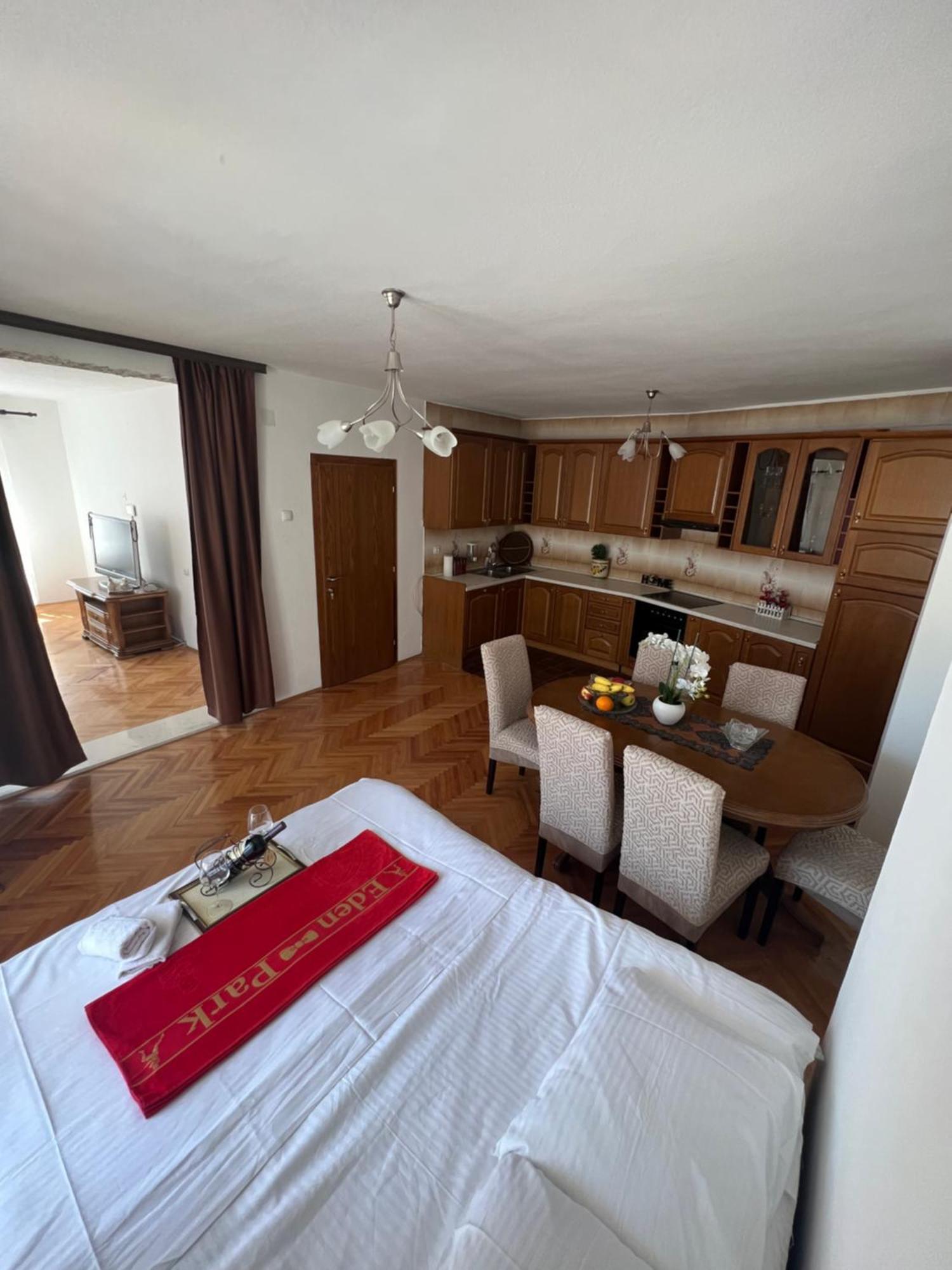 City Heart Apartments Ulcinj Bagian luar foto