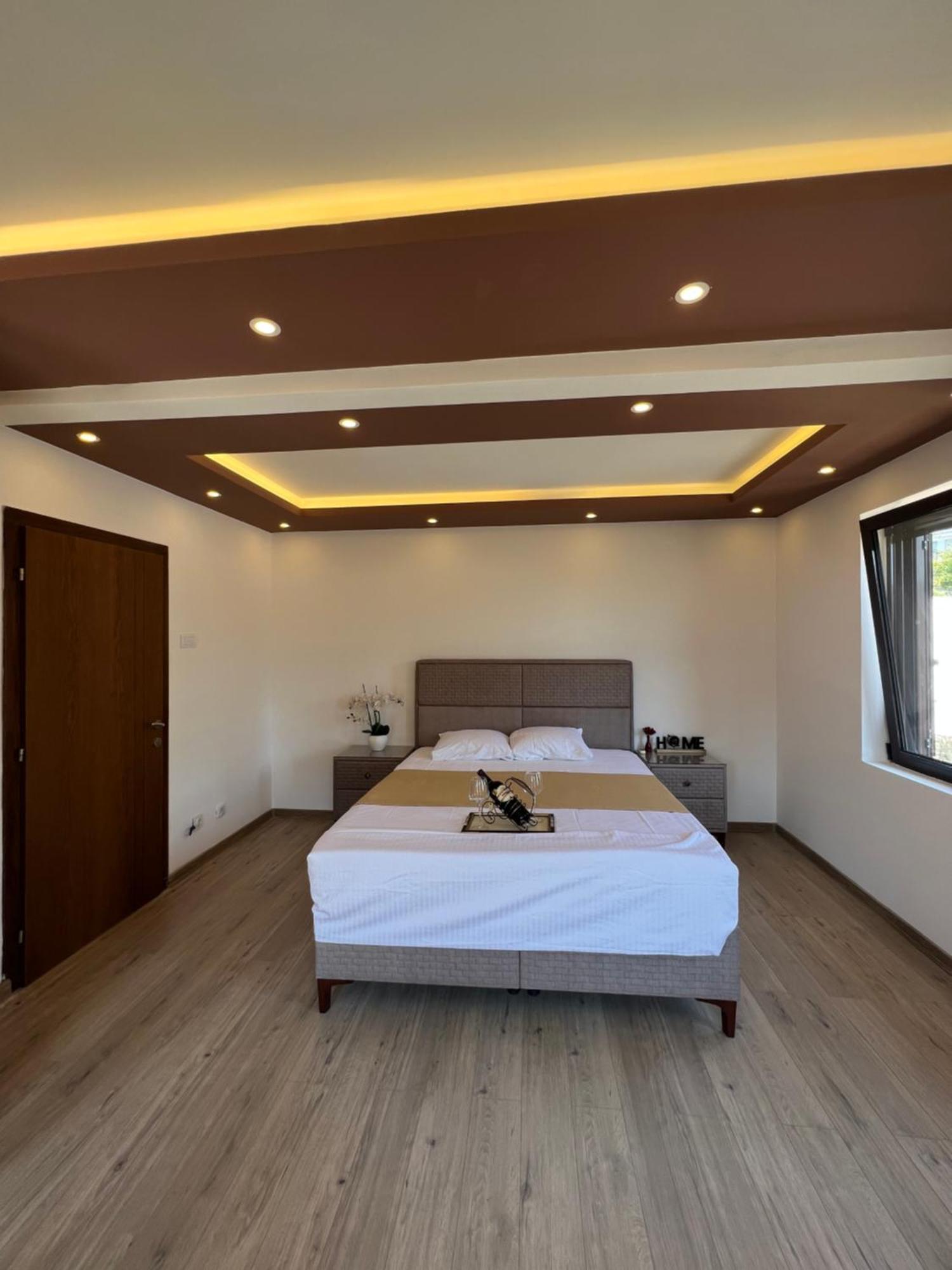 City Heart Apartments Ulcinj Bagian luar foto