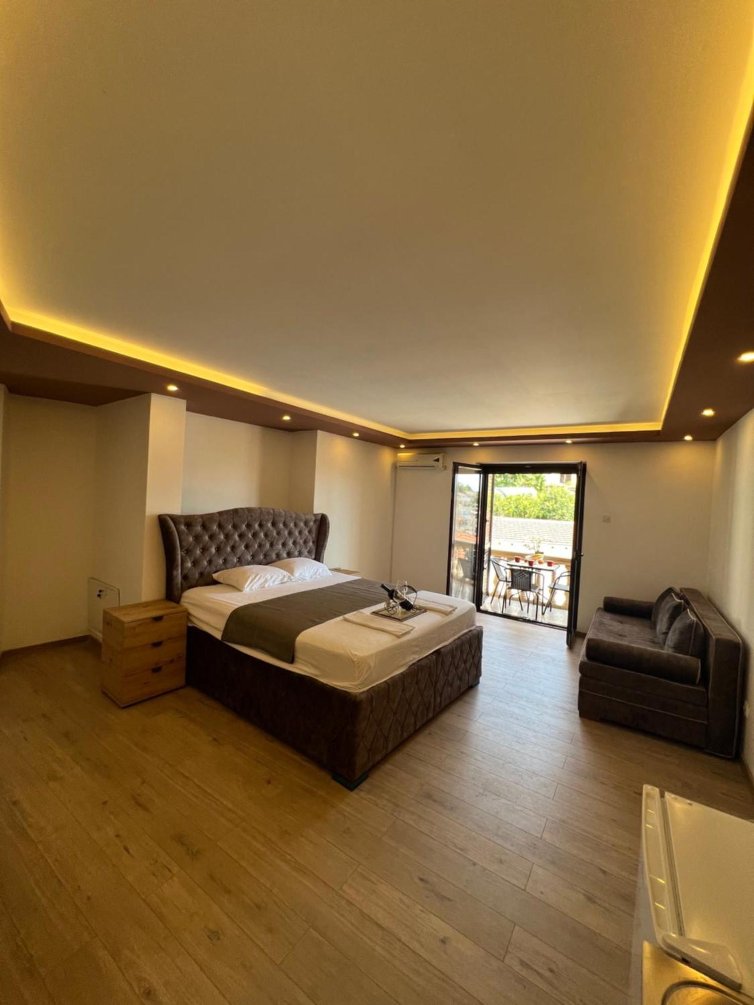 City Heart Apartments Ulcinj Bagian luar foto