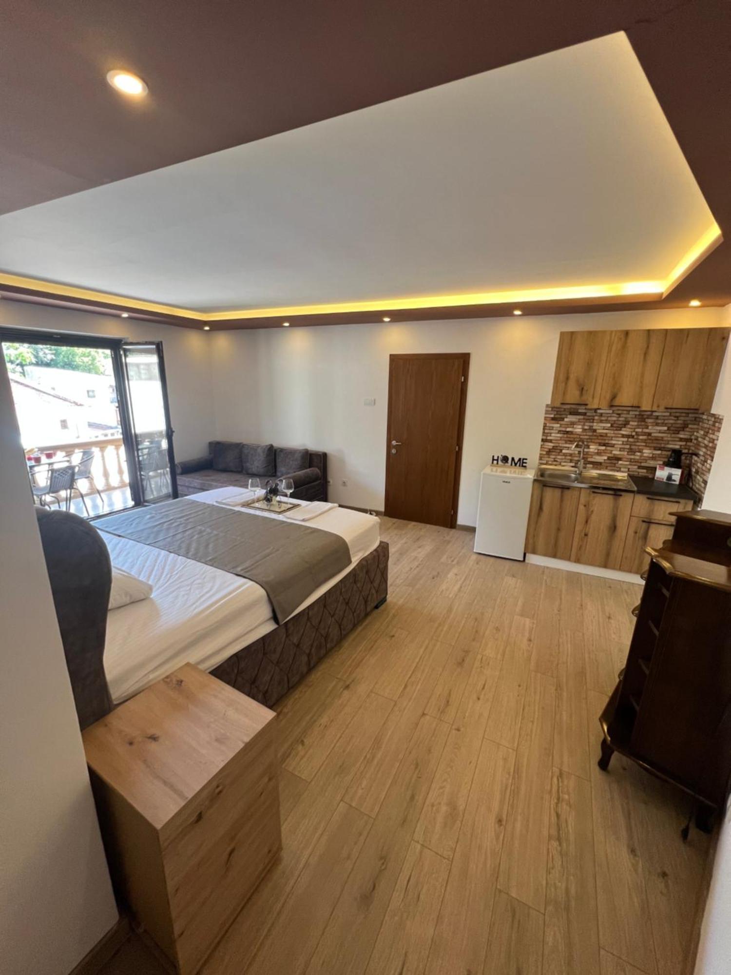 City Heart Apartments Ulcinj Bagian luar foto